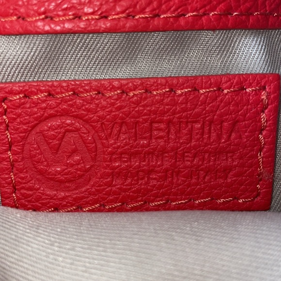 ❤️VALENTINA RED LEATHER BACKPACK/ SLING BAG! ❤️ - Picture 7 of 7